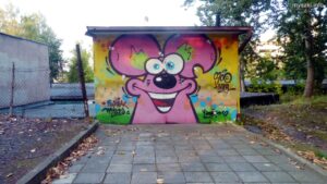 Graffiti: Myszka na drzwiach garażu, Mysłowice, ul. Katowicka, DK79 (2020-09-21)