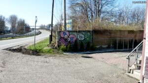 Graffiti: Myszka na murze, Łaziska Górne, ul. Cieszyńska, DK81 (2024-03-26)