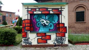 Graffiti: Myszka na budynku, Katowice, Oswobodzenia 1 [Galeria Szyb Wilson] (2024-06-01)